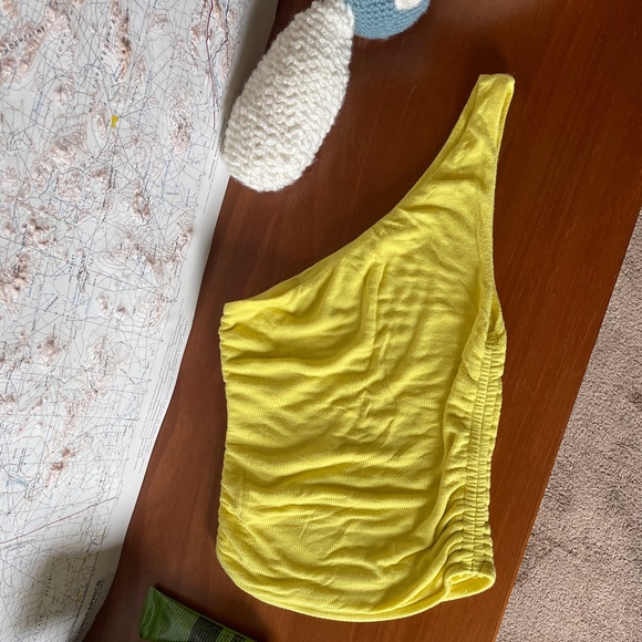 Ribbed Yellow One Shoulder Top - Picture 5 of 5